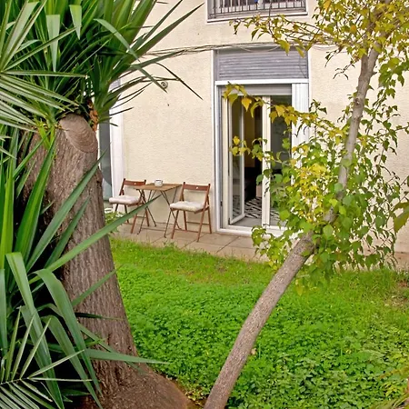Stylish Center Garden Apartment Athens